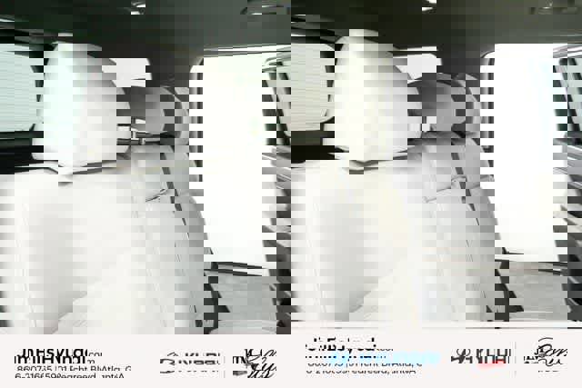 New 2025 Hyundai Santa Fe SE image 19