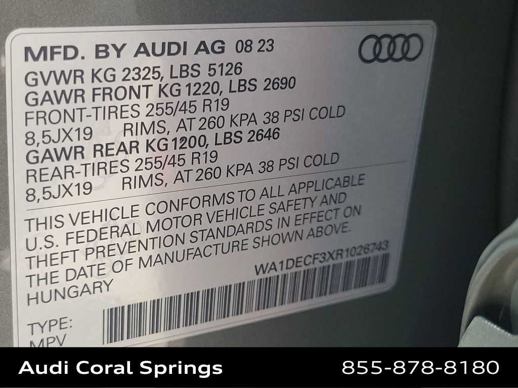Certified 2024 Audi Q3 2.0T Premium AWD/4WD image 29