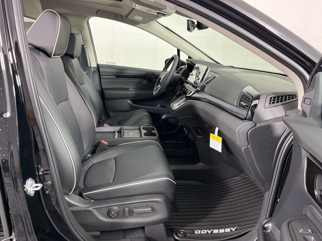 New 2026 Honda Odyssey Elite image 8