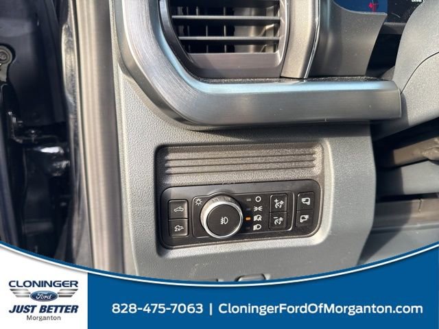 New 2025 Ford F250 Lariat w/ FX4 Off-Road Package image 19