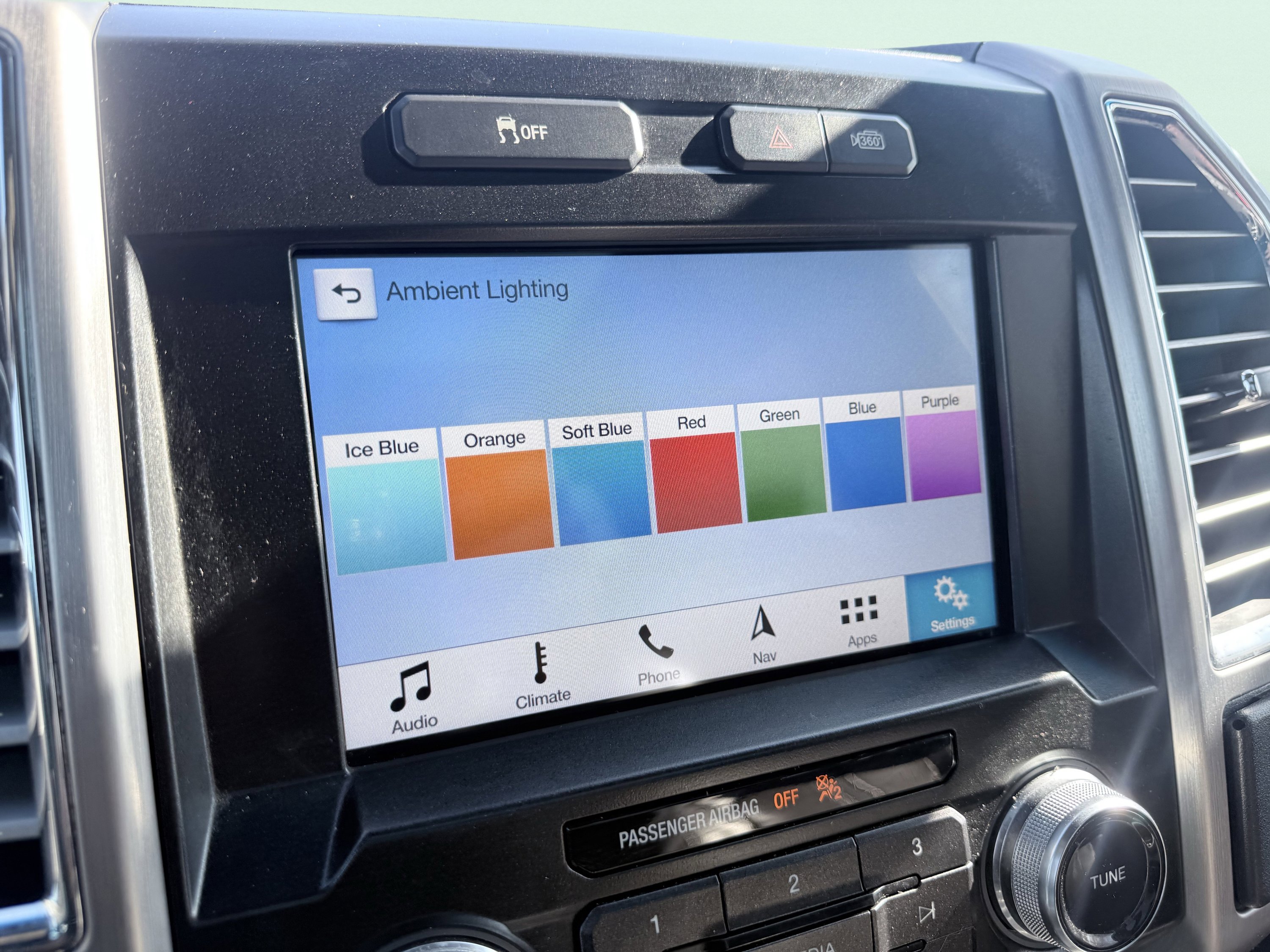 Used 2016 Ford F150 Platinum w/ Equipment Group 701A Luxury image 47