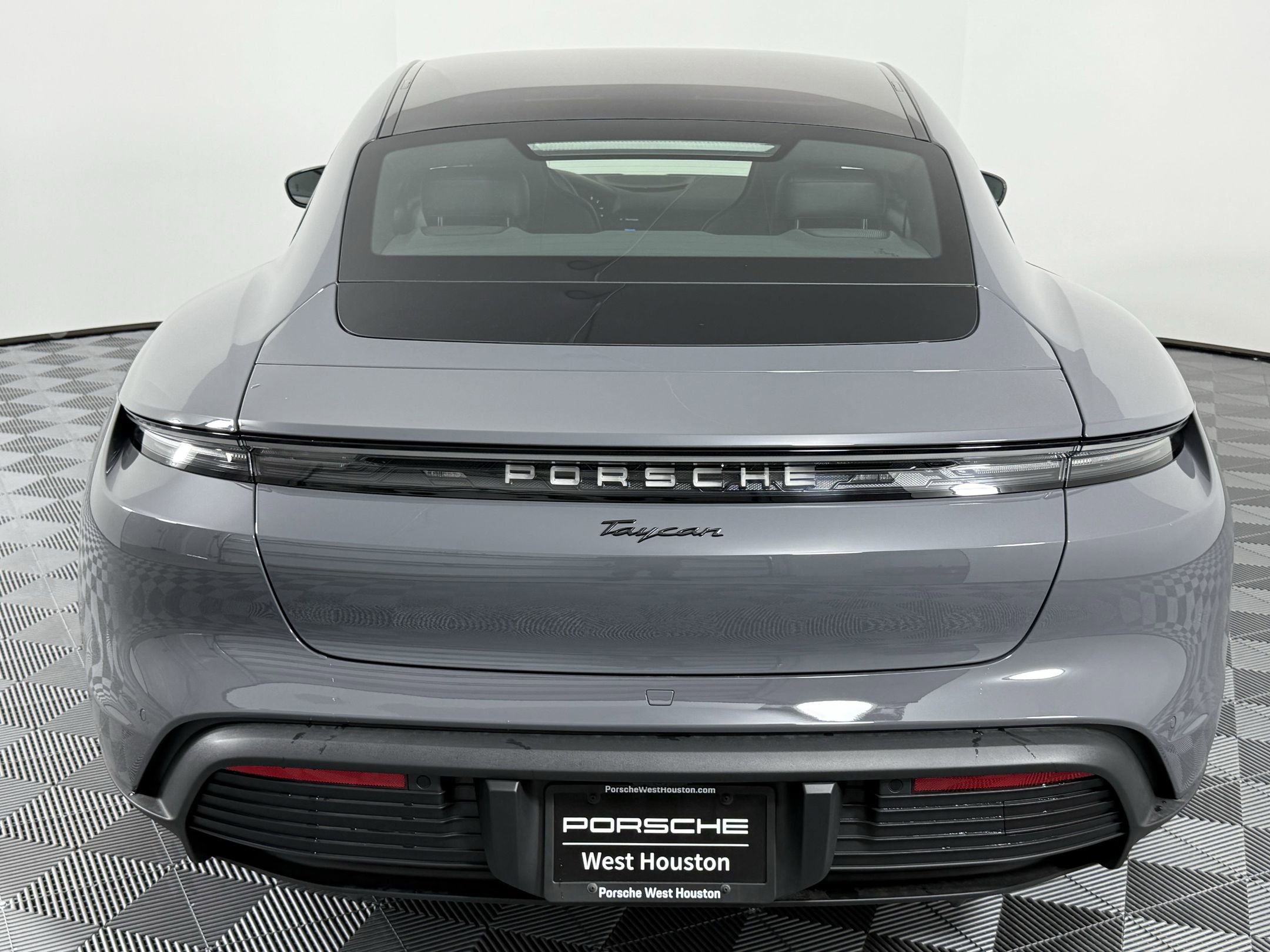 New 2025 Porsche Taycan image 10
