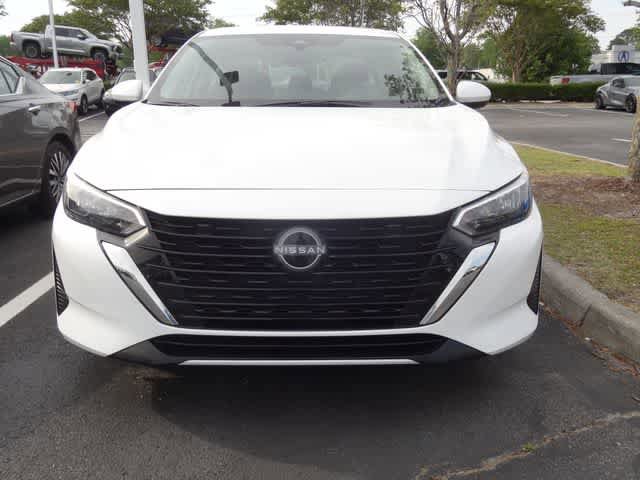 Used 2025 Nissan Sentra SV FWD image 2