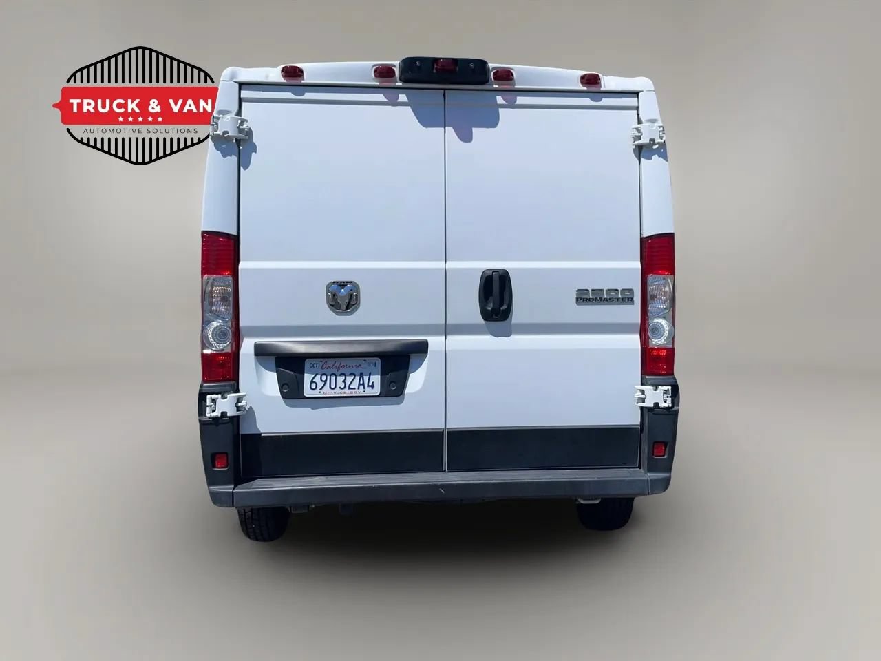 Used 2025 RAM ProMaster 2500 w/ Convenience Group FWD image 5
