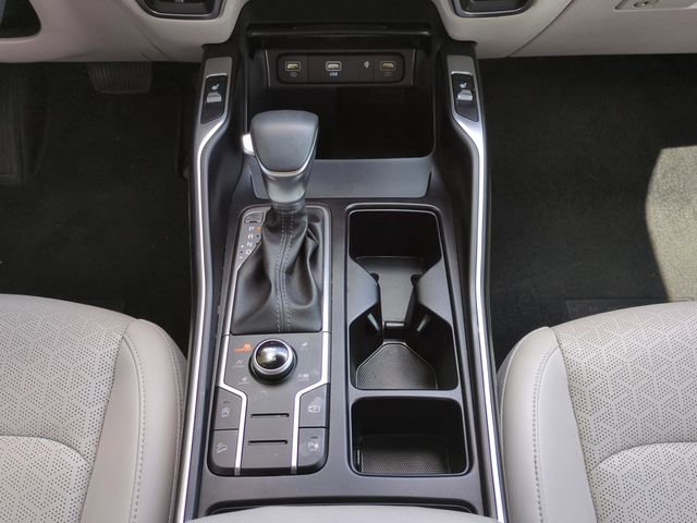 Used 2023 Kia Sorento S image 18