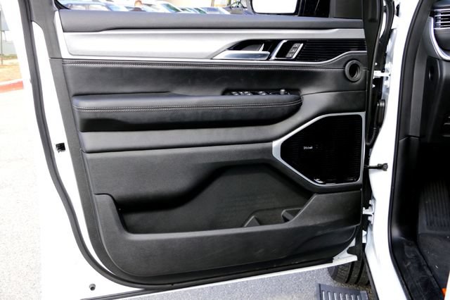 New 2026 Jeep Grand Wagoneer Limited AWD/4WD image 16