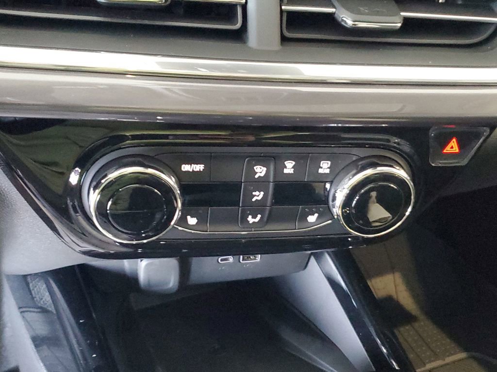 New 2026 Chevrolet Trax ACTIV w/ Sunroof Package image 23