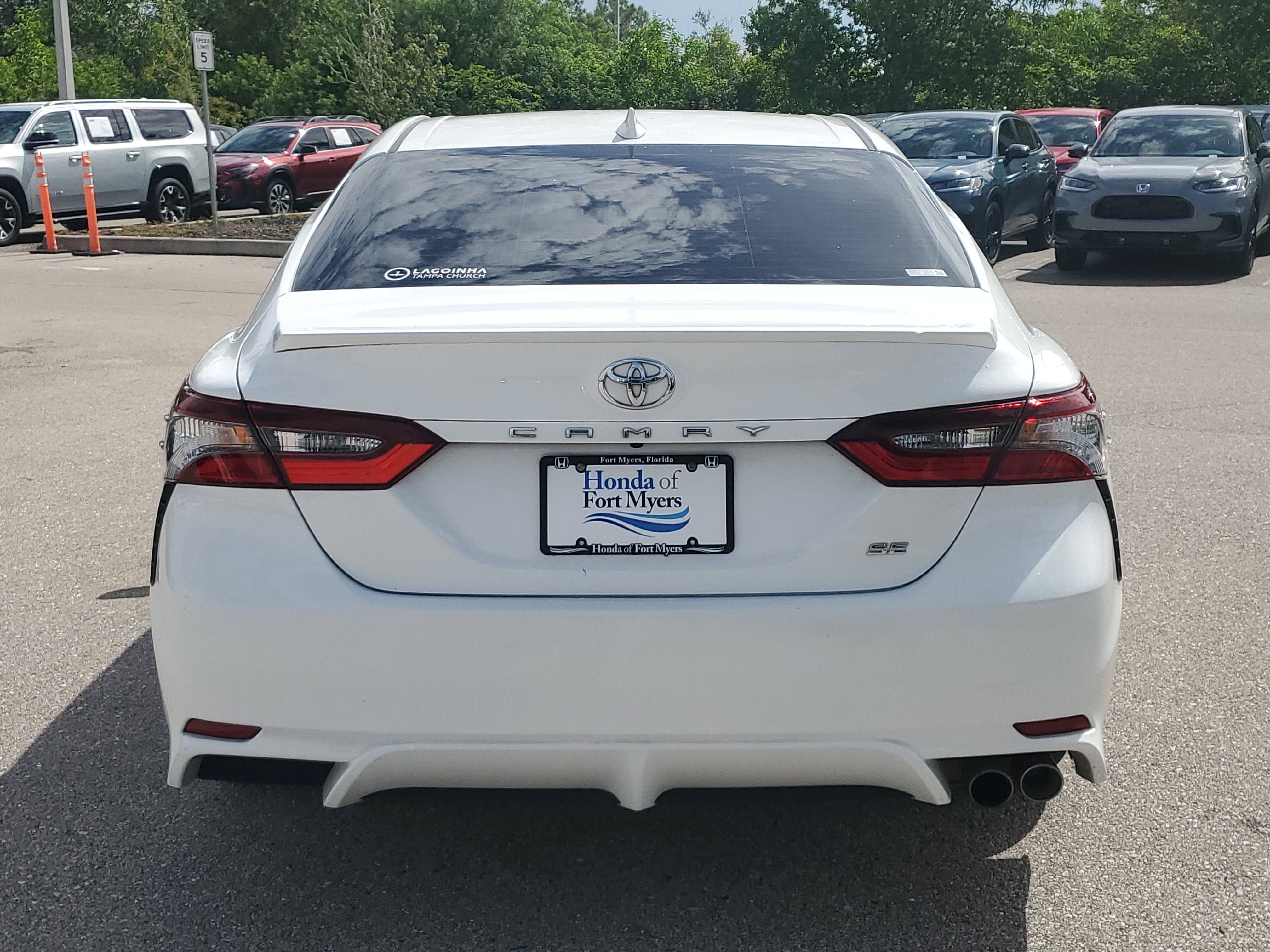 Used 2023 Toyota Camry SE image 6