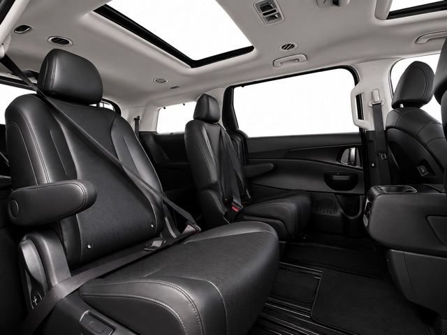 Used 2026 Kia Carnival SX w/ SX Dark Edition Package FWD image 27
