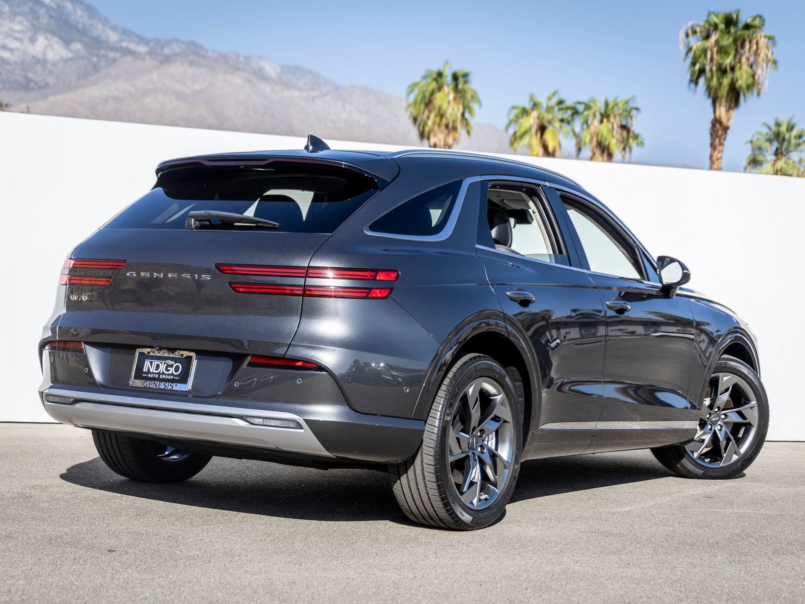 Used 2025 Genesis Electrified GV70 w/ Prestige Package AWD/4WD image 12