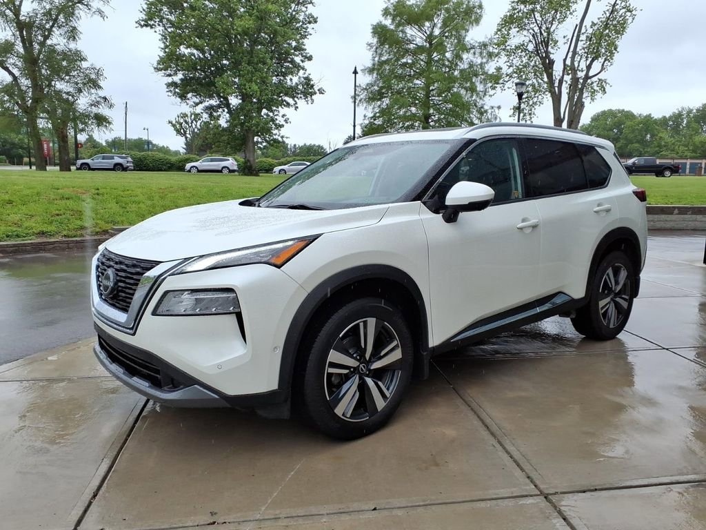 Used 2023 Nissan Rogue SL w/ SL Premium Package AWD/4WD image 3