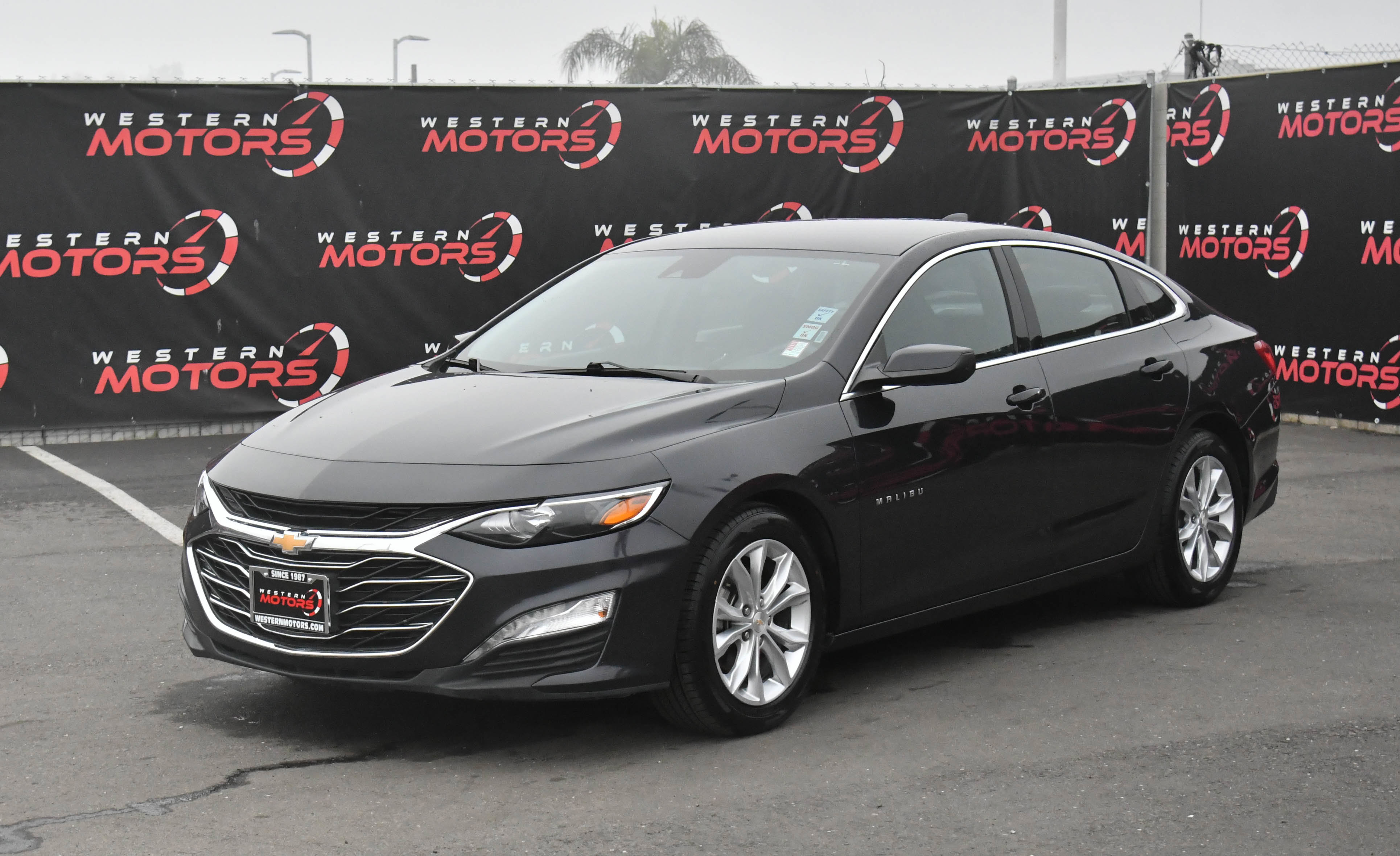 Used 2023 Chevrolet Malibu LT image 3