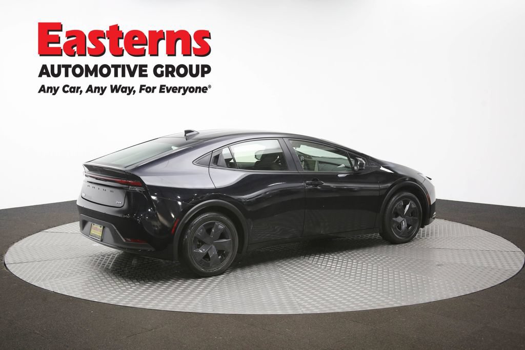 Used 2023 Toyota Prius LE FWD image 40