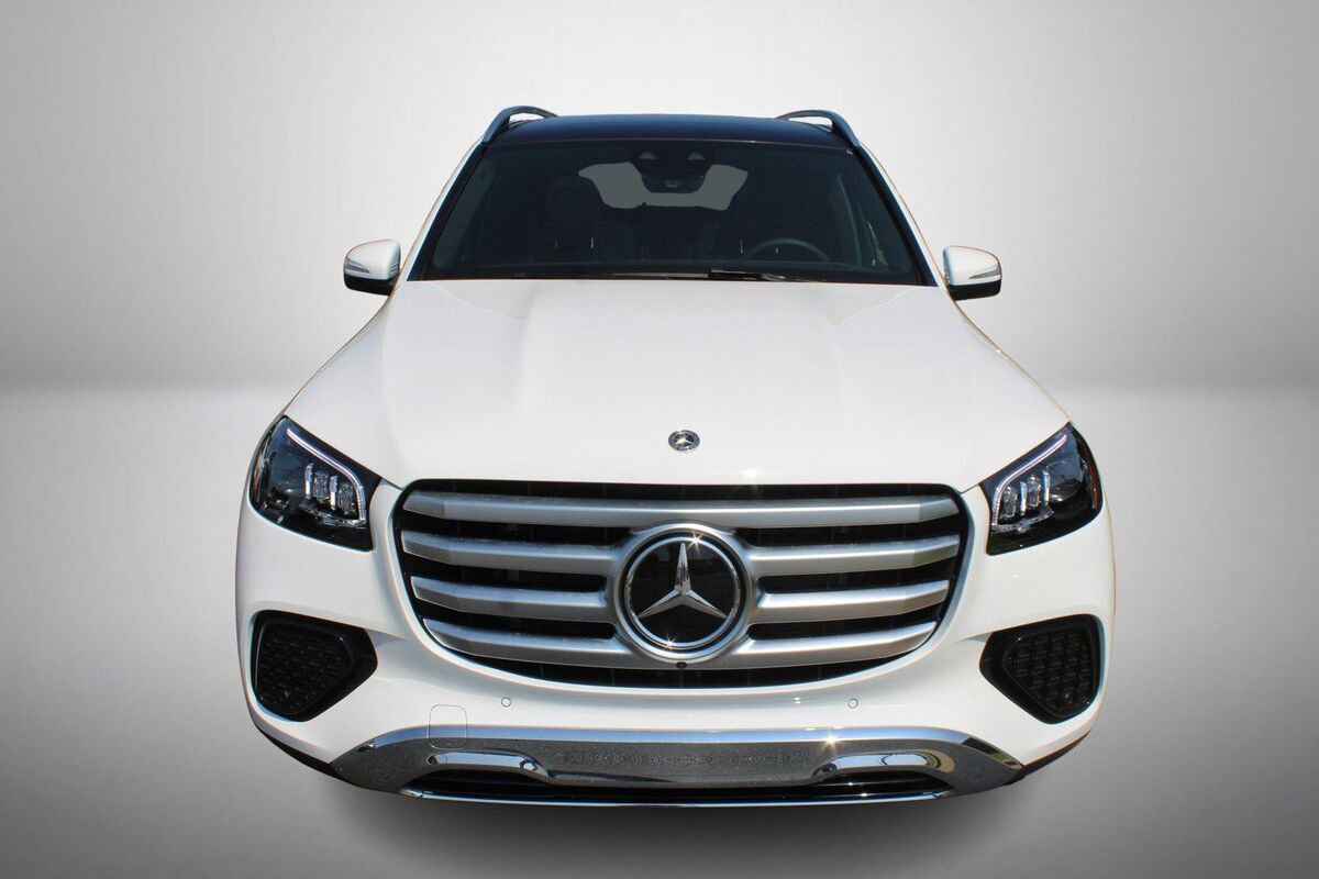 New 2025 Mercedes-Benz GLS 450 4MATIC image 9