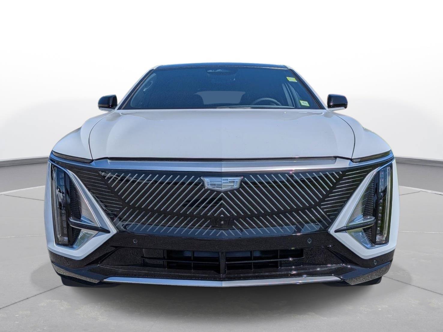 New 2027 Cadillac Lyriq Luxury AWD/4WD image 2