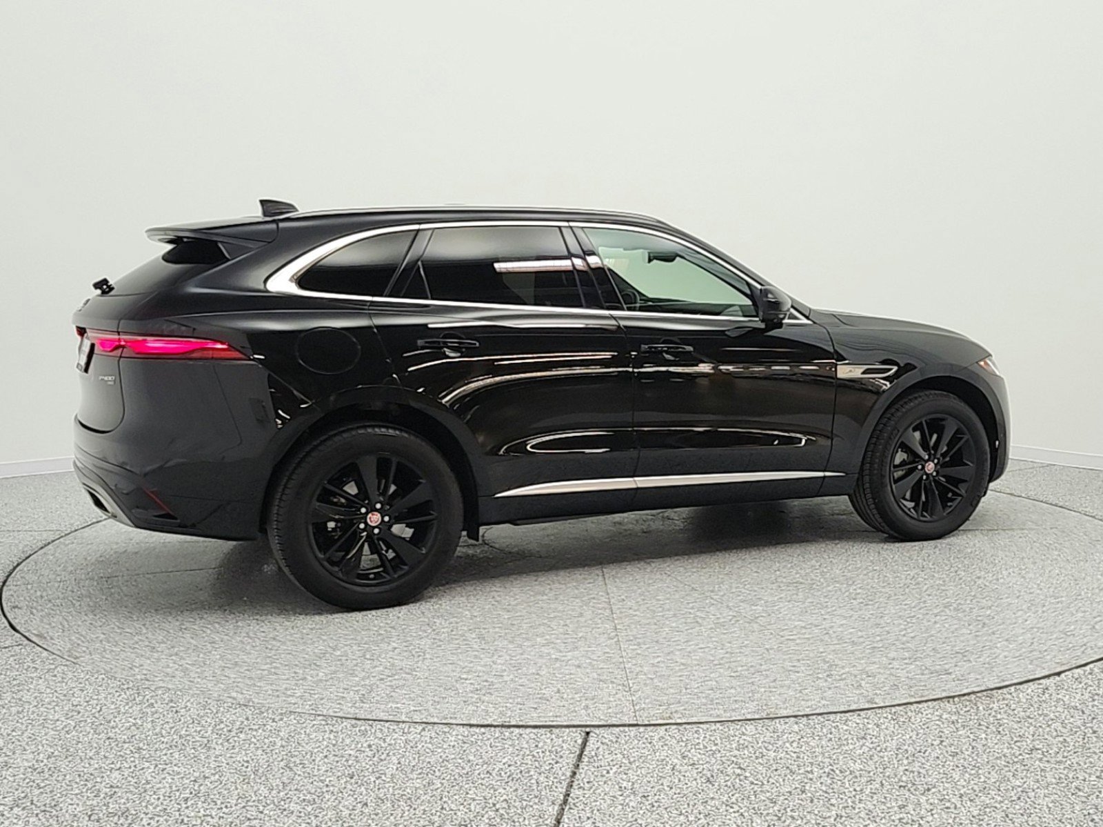 Used 2021 Jaguar F-PACE R-Dynamic S AWD/4WD image 5
