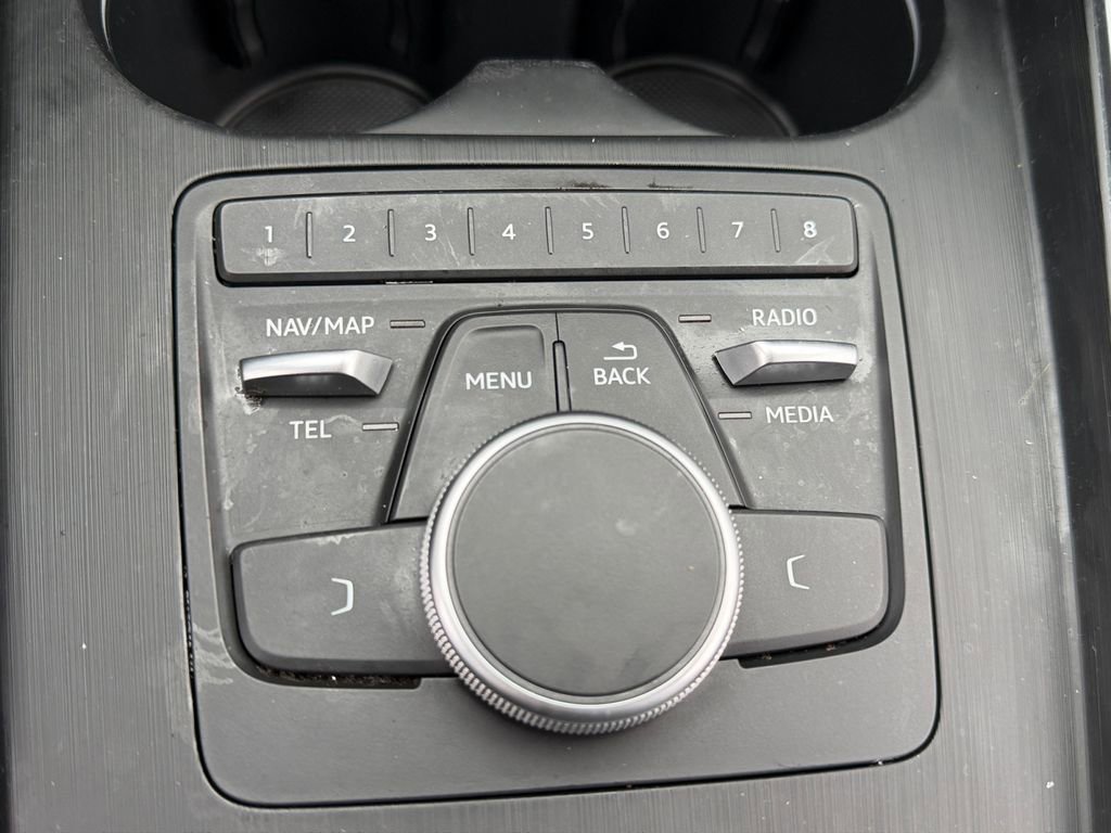 Used 2019 Audi A4 2.0T Premium image 28