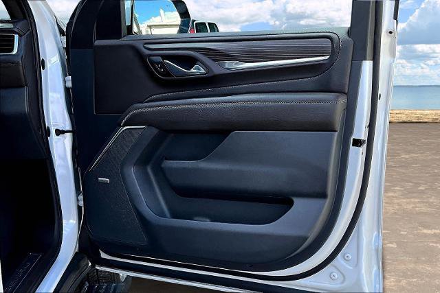 Used 2023 GMC Yukon XL Denali w/ Max Trailering Package image 29