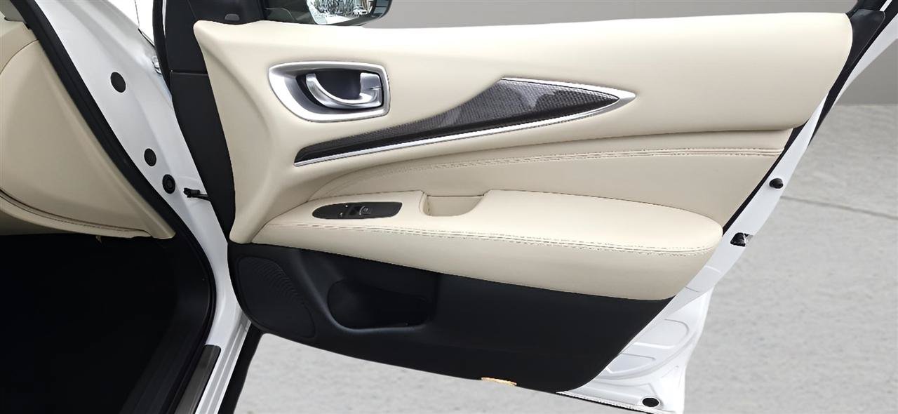 Used 2019 INFINITI QX60 Luxe w/ Essential Package AWD/4WD image 36