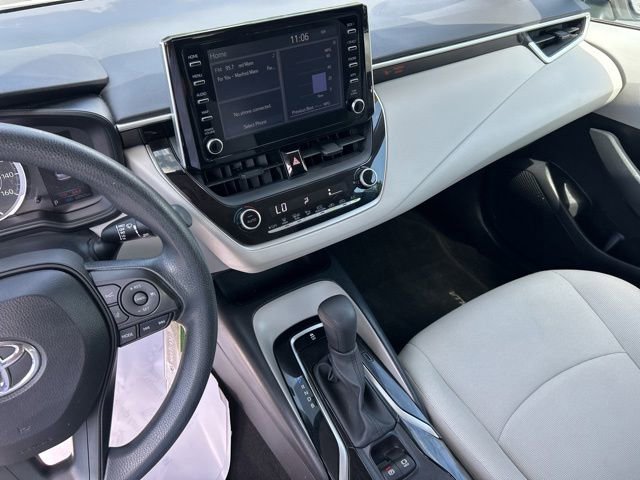 Used 2020 Toyota Corolla LE FWD image 30