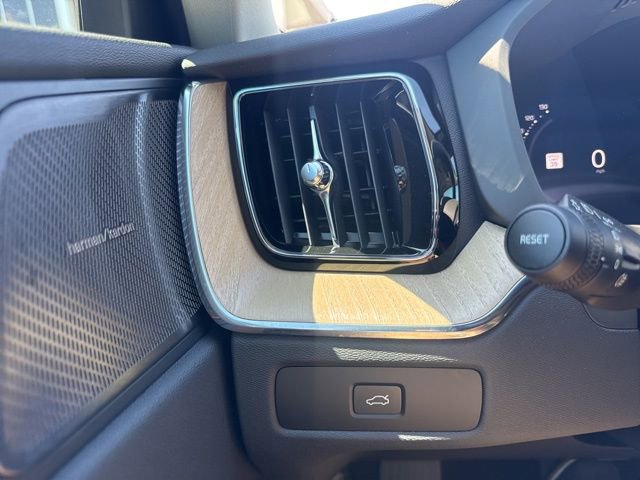 New 2026 Volvo XC60 B5 Plus w/ Climate Package image 29