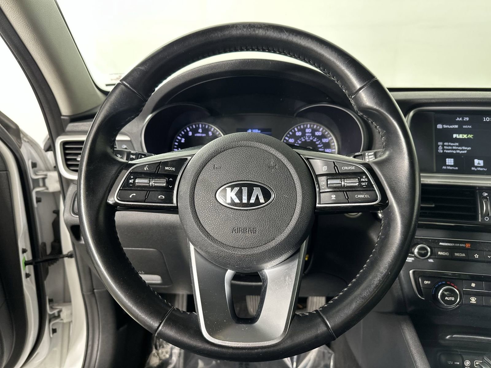 Used 2020 Kia Optima EX image 18