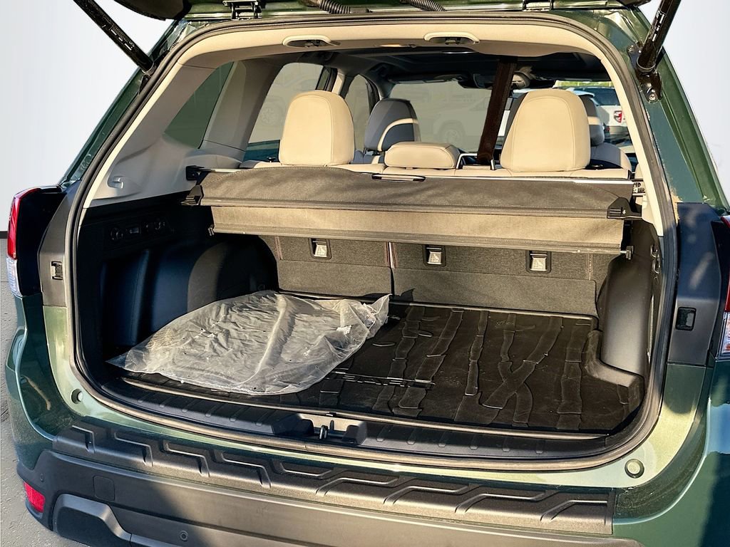 Used 2024 Subaru Forester Limited image 27