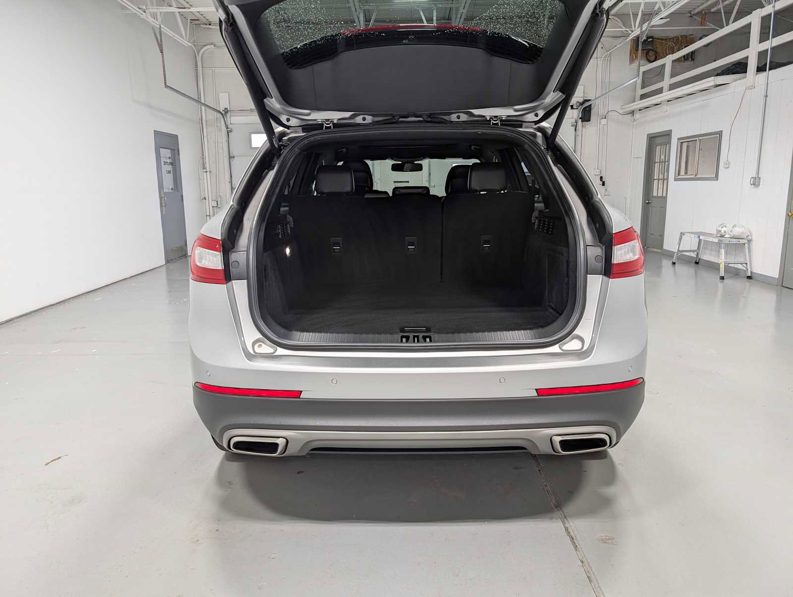 Used 2017 Lincoln MKX Reserve image 39