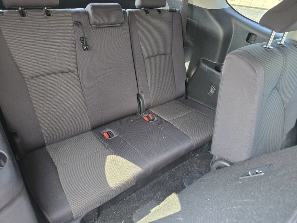 Used 2023 Toyota Highlander LE AWD/4WD image 20