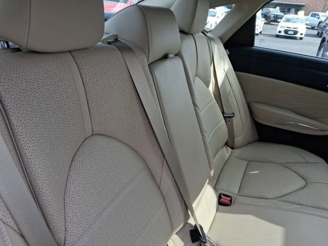 Used 2020 Toyota Avalon Limited w/ Advanced Safety Package FWD image 10
