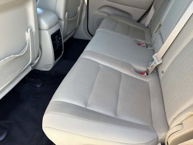 Used 2015 Jeep Grand Cherokee Laredo w/ Quick Order Package 23E image 10