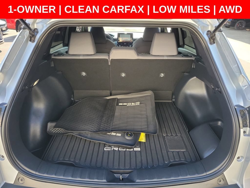 Used 2025 Toyota Corolla Cross AWD Hybrid image 11