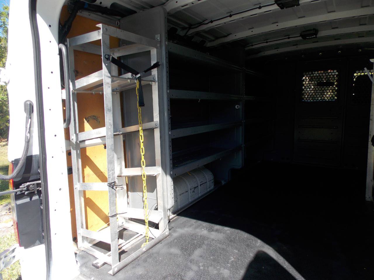 Used 2016 Nissan NV 3500 SV image 13