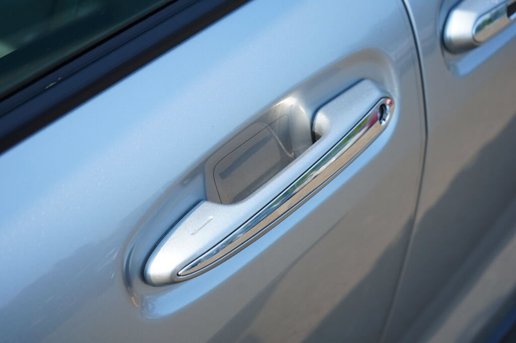 Used 2023 Toyota Sienna XSE AWD/4WD image 10