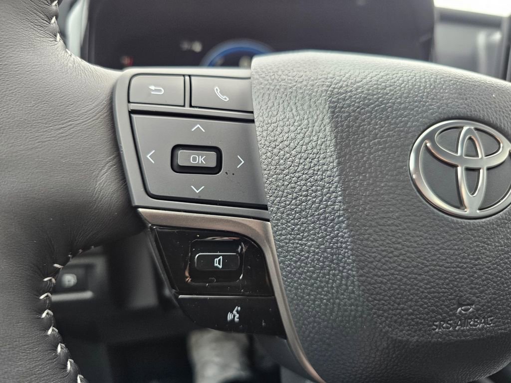 Used 2026 Toyota Camry SE w/ Convenience Package AWD/4WD image 33