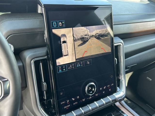 Used 2025 GMC Yukon XL Denali AWD/4WD image 27