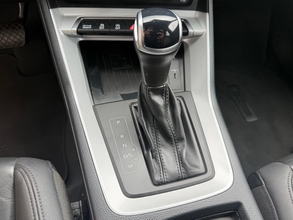 Used 2024 Audi Q3 2.0T Premium AWD/4WD image 26