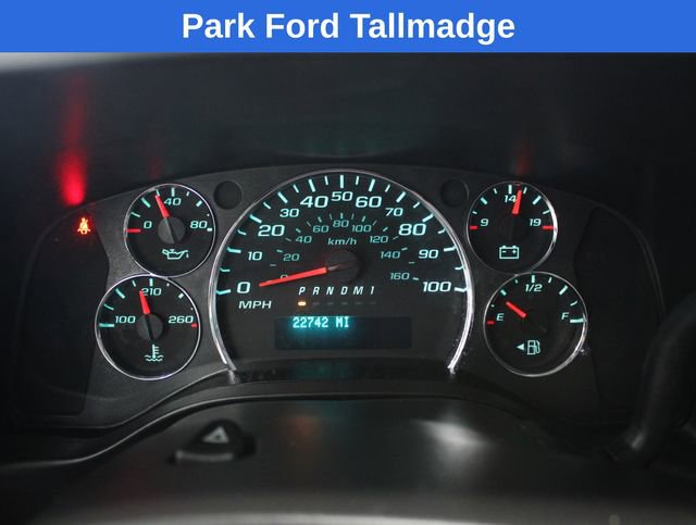 Used 2017 Chevrolet Express 2500 RWD image 16