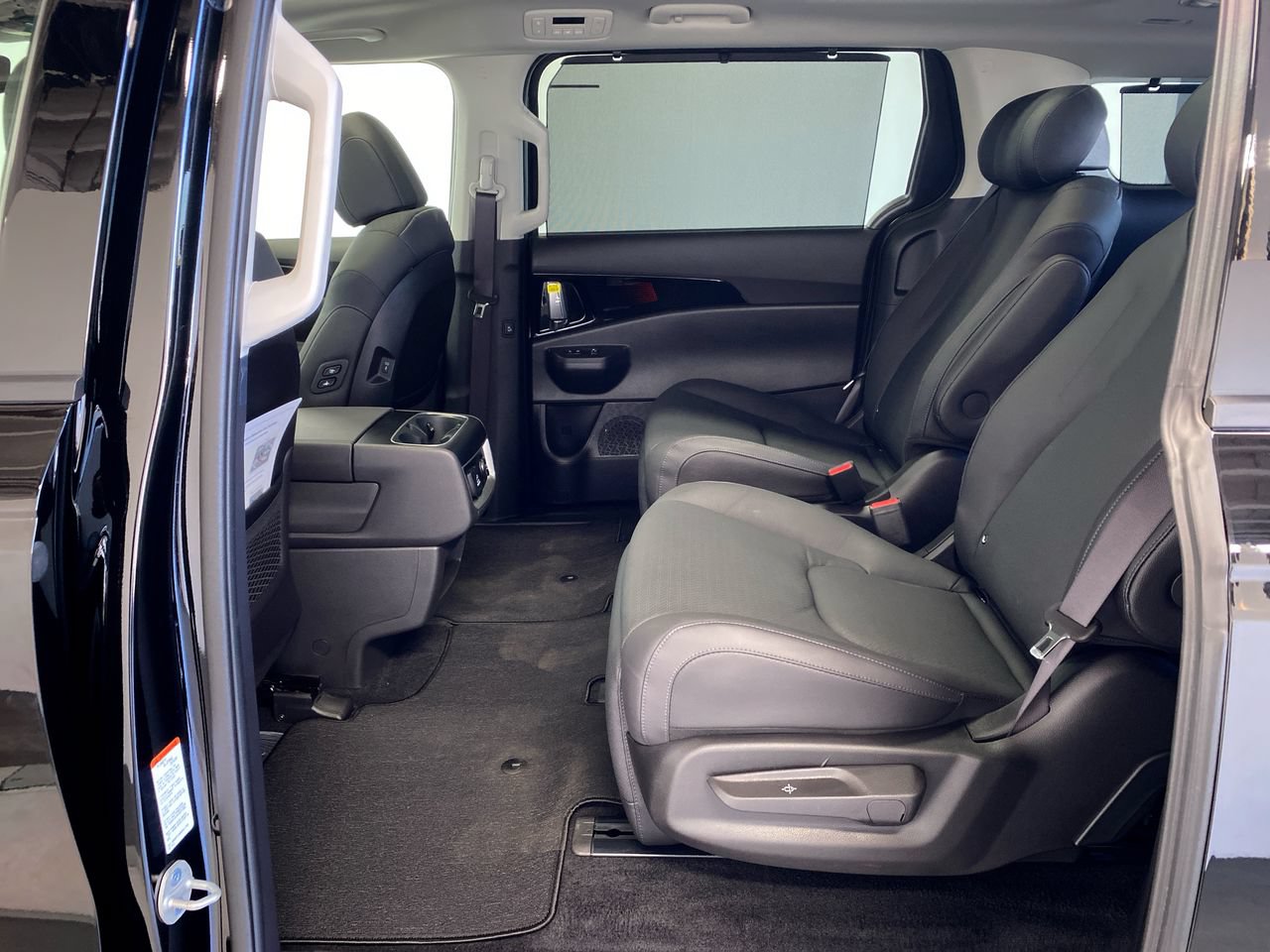 New 2026 Kia Carnival SX Prestige FWD image 34