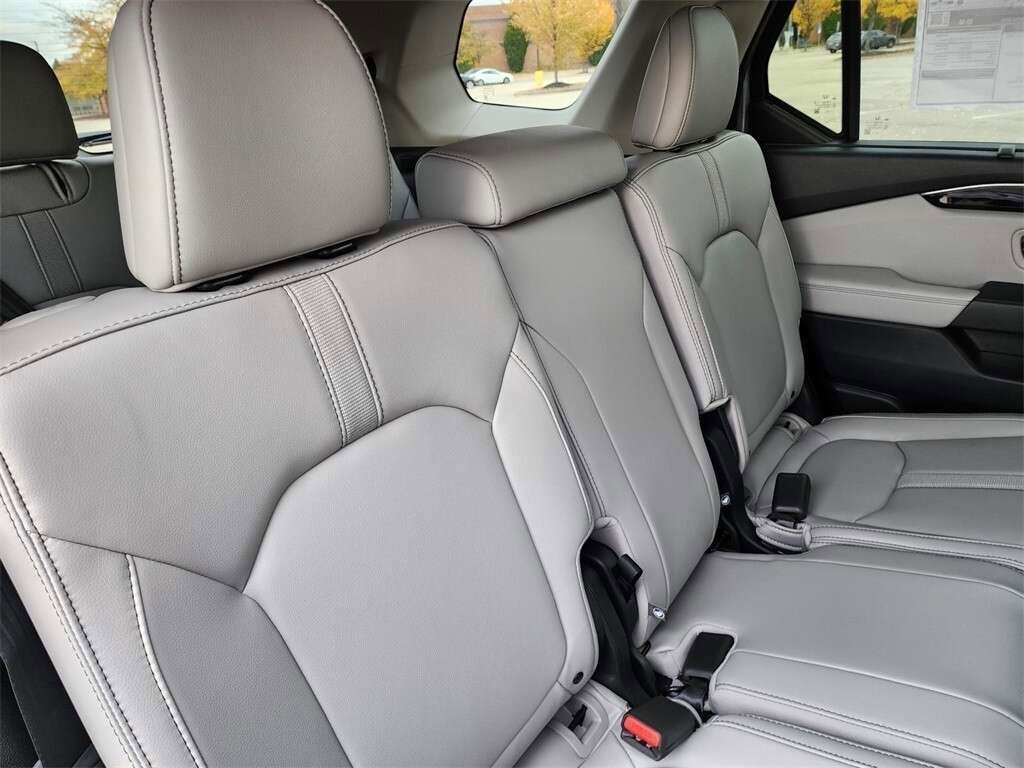 Certified 2024 Honda Pilot EX-L image 19