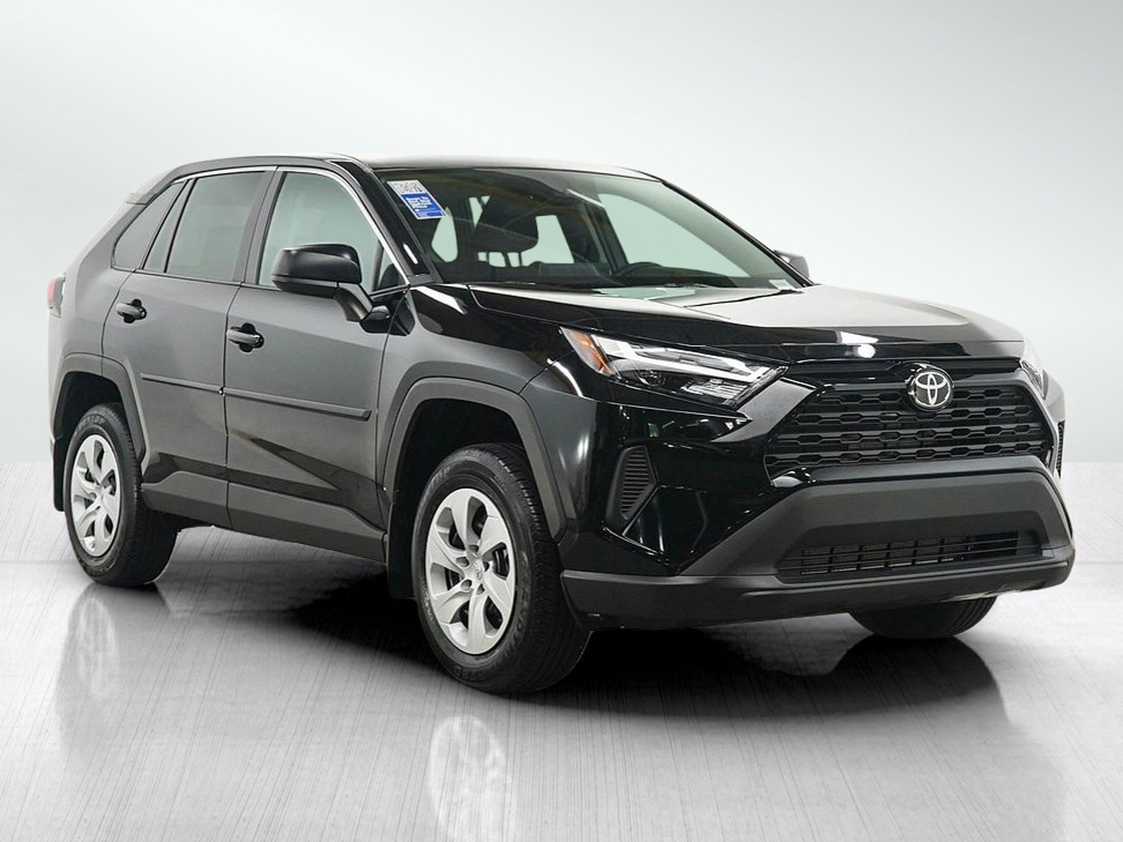 Used 2025 Toyota RAV4 LE FWD image 7