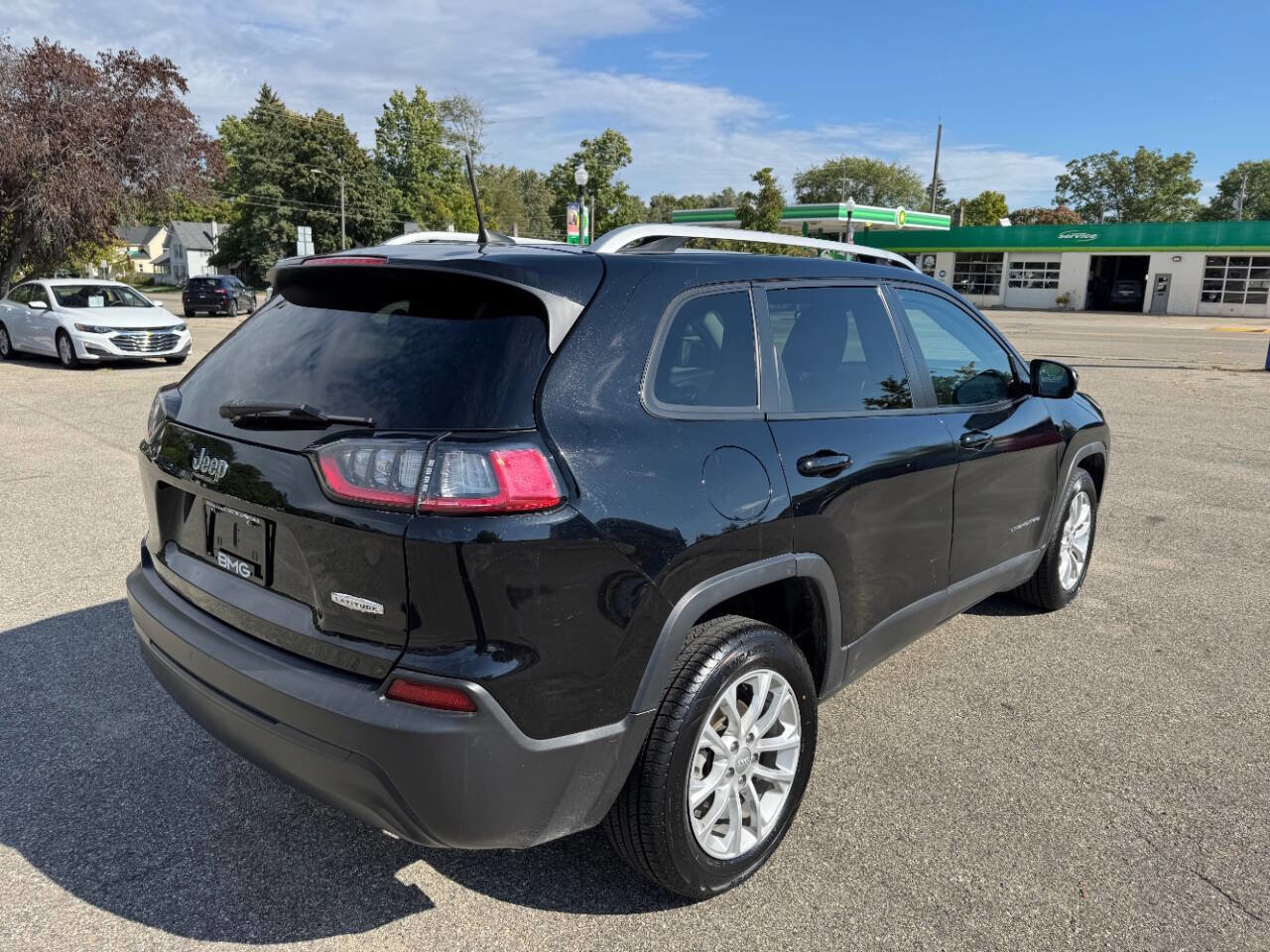 Used 2021 Jeep Cherokee Latitude image 16