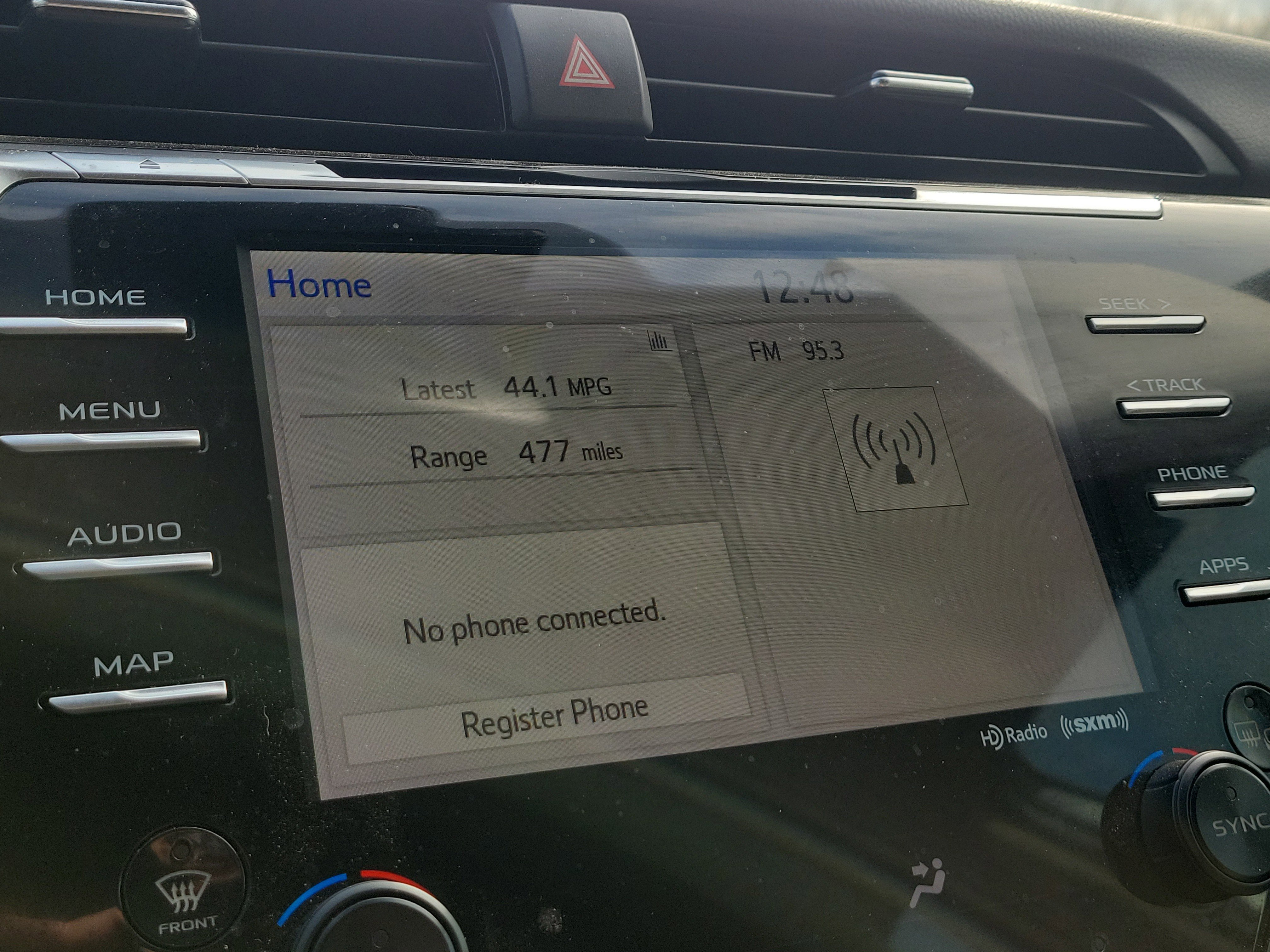 Used 2019 Toyota Camry LE w/ Sunroof Package image 25