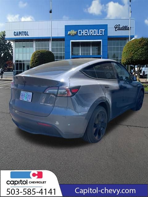 Used 2022 Tesla Model Y Long Range AWD/4WD image 23
