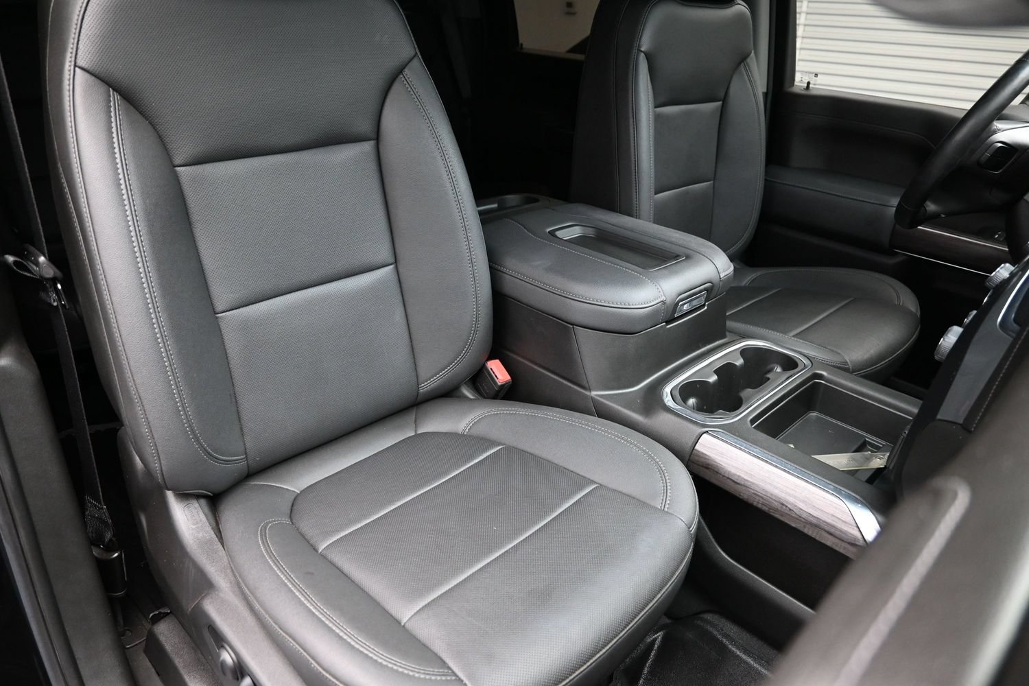 Used 2022 Chevrolet Silverado 2500 LTZ w/ LTZ Texas Edition AWD/4WD image 40
