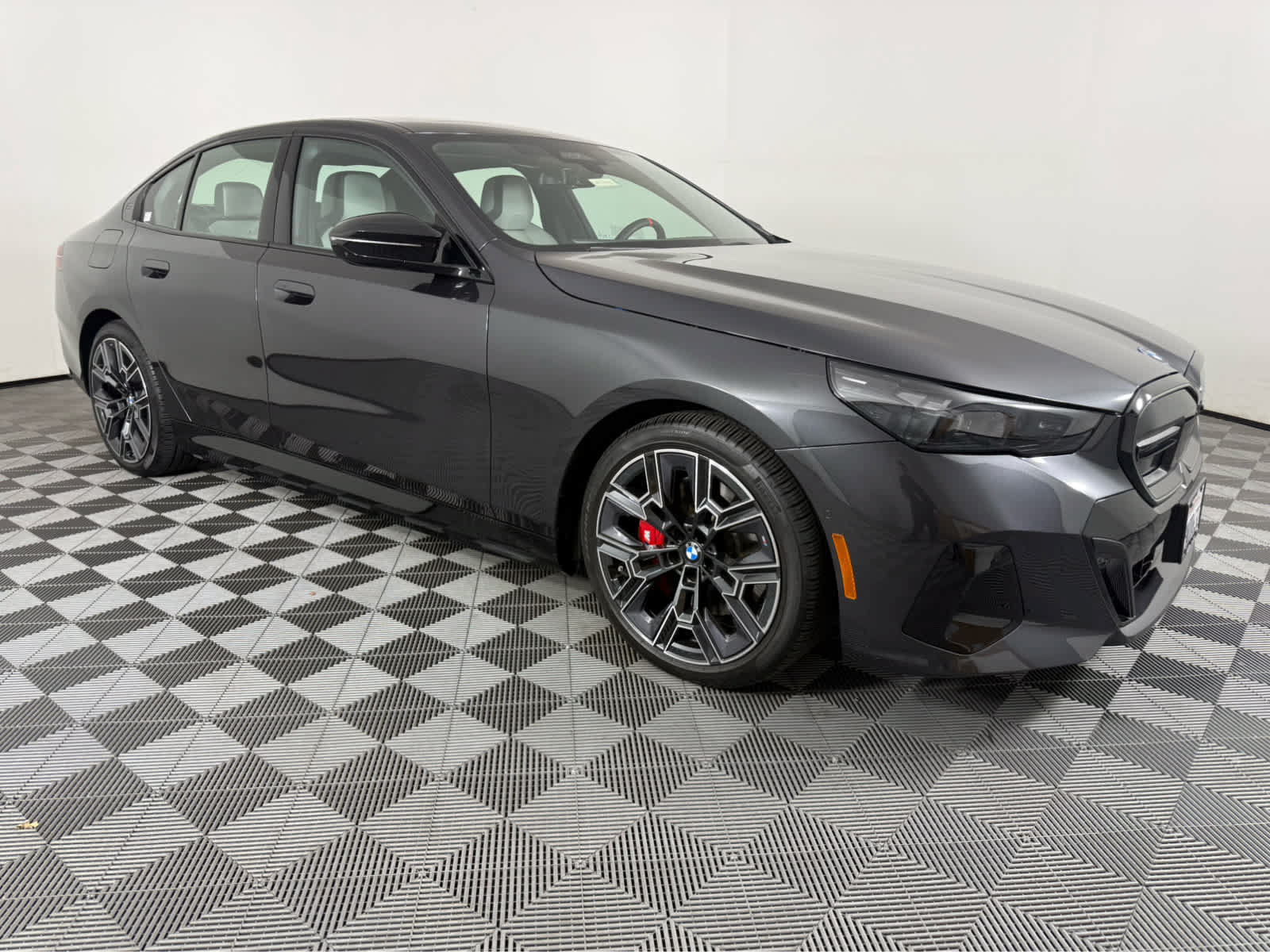 Used 2025 BMW i5 M60 w/ Premium Package AWD/4WD image 1