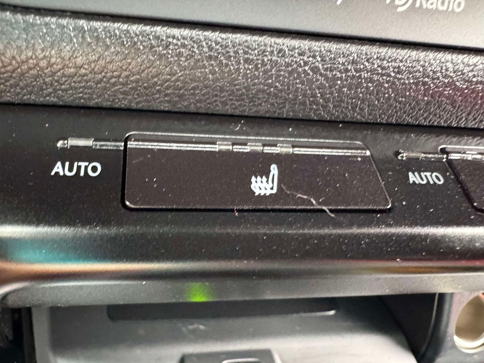 Used 2020 Lexus UX 250h F Sport w/ F Sport Premium Package AWD/4WD image 38