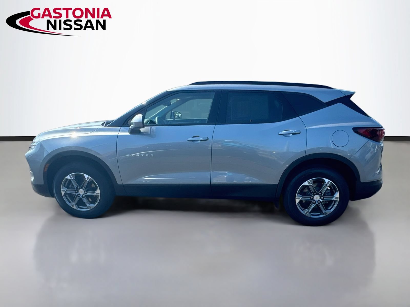 Used 2024 Chevrolet Blazer LT w/ Convenience Package FWD image 5