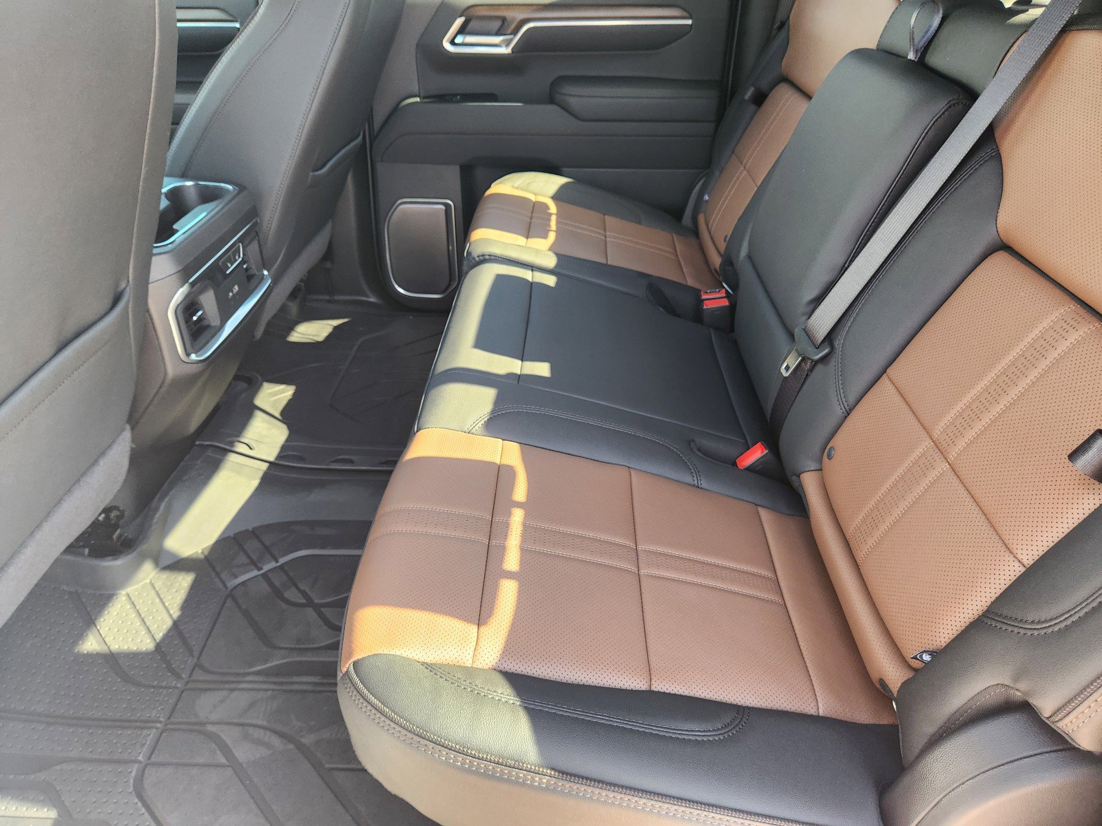 New 2026 Chevrolet Silverado 1500 High Country w/ High Country Premium Package image 22