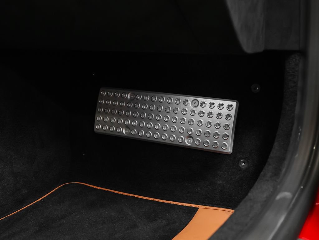 Certified 2023 Ferrari Roma RWD image 29